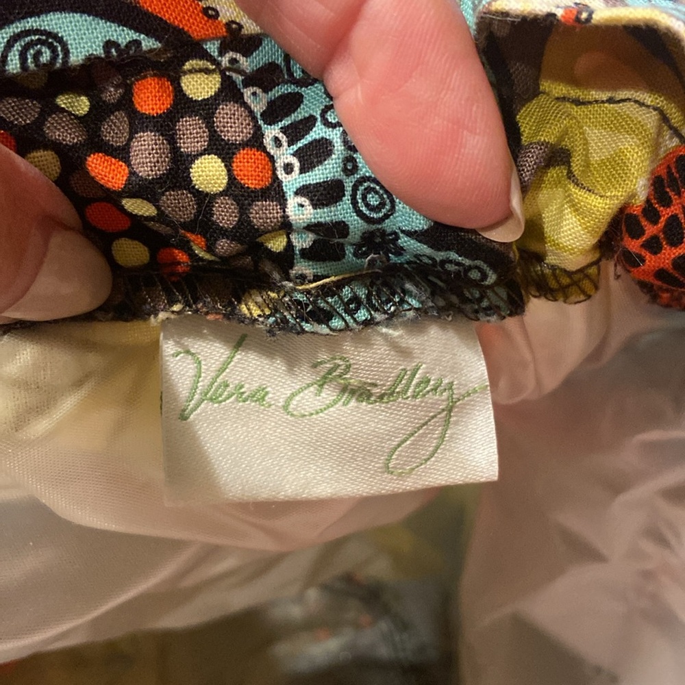 Vera Bradley Multicolor Floral Fabric drawstring  bag.  Flower Power pattern - Picture 3 of 4